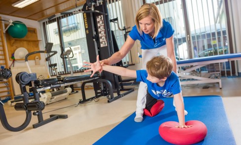 Skoliosetherapie für Kinder
